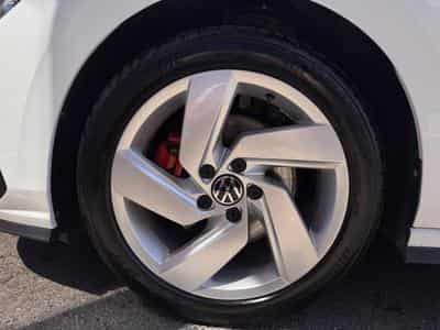 VW Golf VIII GTD 2.0 TDI SCR 200CV (2023) - Photo 11