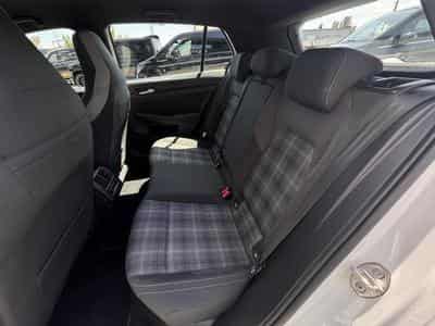 VW Golf VIII GTD 2.0 TDI SCR 200CV (2023) - Photo 9