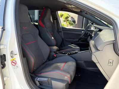 VW GTI VIII GTI Clubsport (2024) - Photo 10