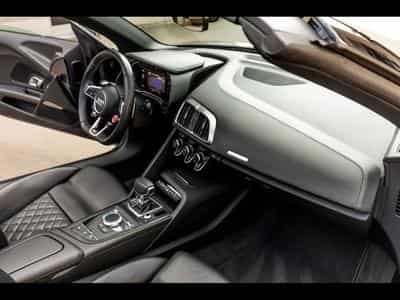 Audi R8 SPYDER V10 PERFORMANCE 5.2 FSI QUATTRO S-TRONIC – PACK KARHU (2022) - Photo 14