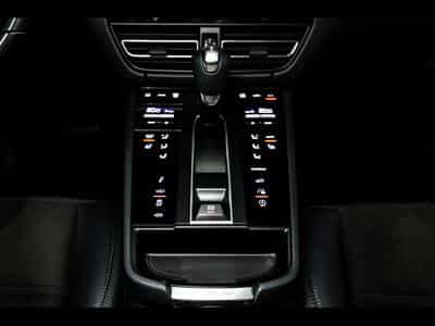 Porsche Macan III GTS PDK – VOLCANO GREY (2021) - Foto 15