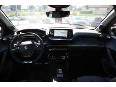 Peugeot 208 GT EAT8 (2023) - Photo 11