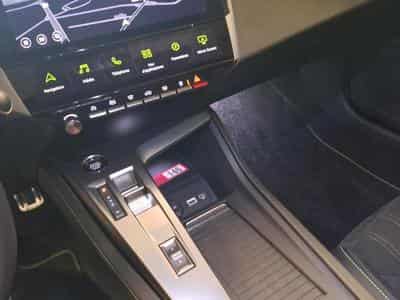 Peugeot 308 GT EAT8 (2024) - Photo 6