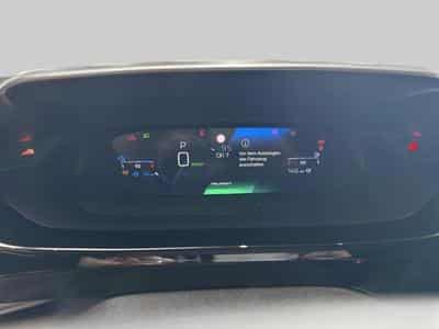 Peugeot 308 GT Hybride (2024) - Photo 10