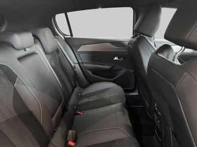 Peugeot 308 GT Hybride (2024) - Photo 5