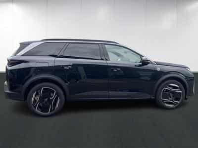 Peugeot 5008 III & e- GT (2025) - Photo 8