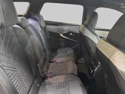 Peugeot 5008 GT Hybrid 145 e-DCS6 (2025) - Photo 10