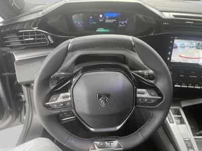 Peugeot 308 GT Plug-in Hybrid 180 e-EAT8 (2024) - Photo 14