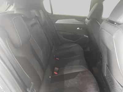 Peugeot 308 GT Plug-in Hybrid 180 e-EAT8 (2024) - Photo 9