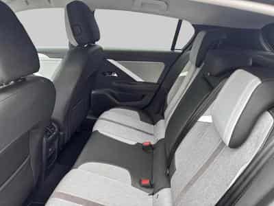 Opel Astra Elegance EAT8 (2023) - Photo 12