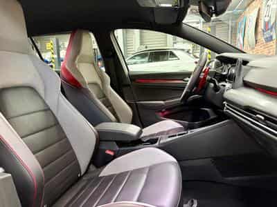 VW Golf Golf VIII GTI 2.0 TSI 245cv Auto Cuir/Navig/SiègCh+V (2021) - Photo 8