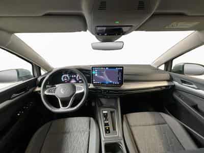 VW Golf Life+DSG+LED+Navi (2025) - Photo 2