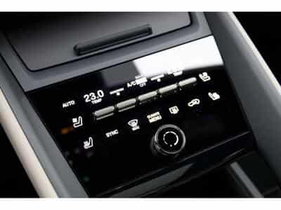 Porsche Macan Turbo (2025) - Photo 15