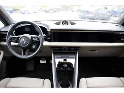 Porsche Macan Turbo (2025) - Photo 8