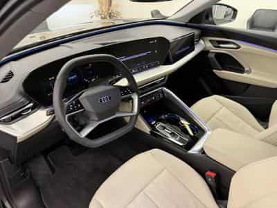 Audi Q5 SUV S line 204 CV 150 kW TFSI quattro S tronic (2025) - Photo 4