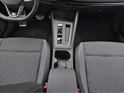 VW Golf (2025) - Photo 12