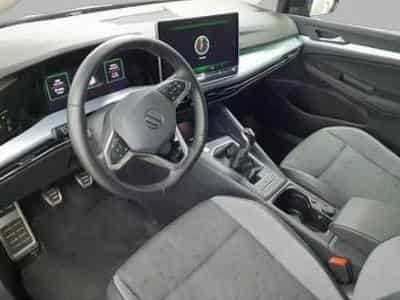 VW Golf (2025) - Photo 3