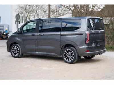 Ford Tourneo (2025) - Photo 14