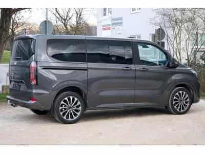 Ford Tourneo (2025) - Photo 9