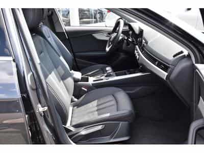 Audi A4 Avant 30 TDI S-Tronic CUIR LANE SIDE GPS CAM 1° MAIN (2022) - Photo 7