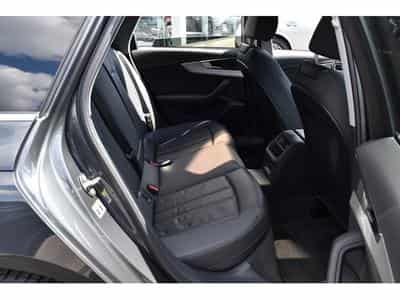 Audi A4 Avant 30 TDI S-Tronic CUIR LANE SIDE GPS CAM 1° MAIN (2022) - Photo 8