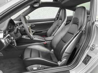 Porsche 911 991.2 CARRERA 4S/ BVM/ TOIT OUVRANT/SIEGES CHAUFFANTS/ ECHAP (2016) - Photo 4