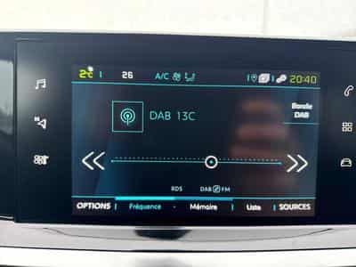 PEUGEOT 208 e-208 136ch Allure (2022) - Photo 11