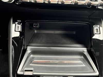 PEUGEOT 2008 1.2 PureTech 130ch S&S GT (2022) - Photo 11