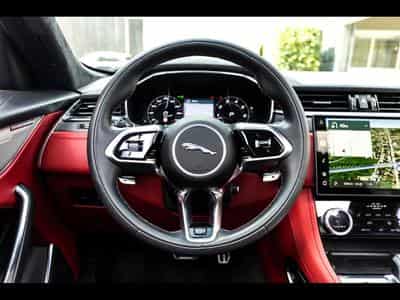 Jaguar F-Pace 5.0 SUPERCHARGED P550 SVR AWD – EIGER GREY METALLIC – WARRAN (2024) - Photo 12