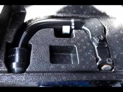 Jaguar F-Pace 5.0 SUPERCHARGED P550 SVR AWD – EIGER GREY METALLIC – WARRAN (2024) - Photo 15