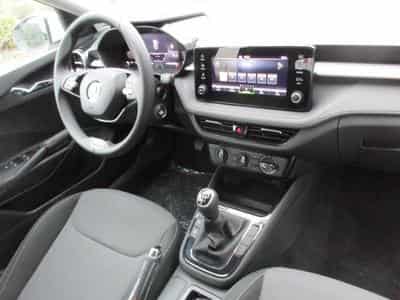 Skoda Fabia Selection 1.0 TSI (2024) - Foto 2