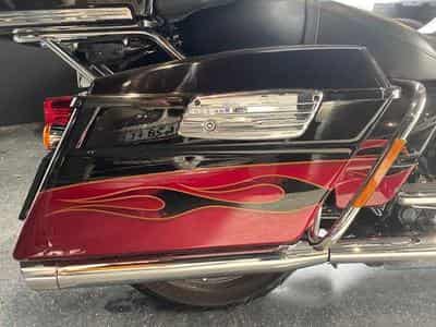 Harley-Davidson CVO Limited Limited Edition Ultra Classic Electra Glide / VP (2011) - Foto 10