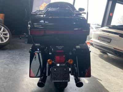 Harley-Davidson CVO Limited Limited Edition Ultra Classic Electra Glide / VP (2011) - Foto 6