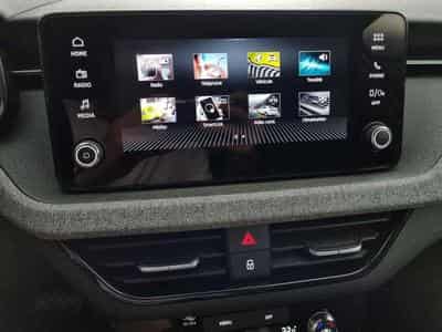 Skoda Scala -36% 1.0 TSI 115cv+MIRRORLINK+CAM+LED+CLIM+Options (2025) - Foto 10