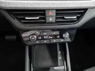 Skoda Scala -36% 1.0 TSI 115cv+MIRRORLINK+CAM+LED+CLIM+Options (2025) - Foto 12