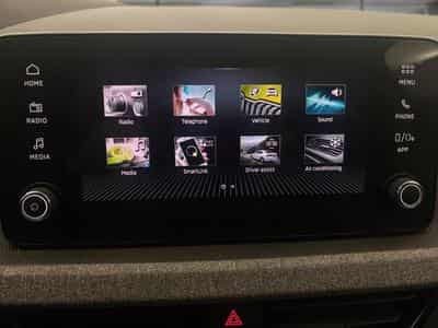 Skoda Scala -37% 1.0 TSI BVA 115cv +MIRRORLINK+CAM+LED+CLIM (2025) - Foto 10