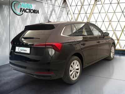 Skoda Scala -37% 1.0 TSI BVA 115cv +MIRRORLINK+CAM+LED+CLIM (2025) - Foto 3