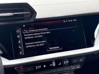 Audi A3 SPORTBACK 35 TFSI S-LINE S-TRONIC (2023) - Photo 11