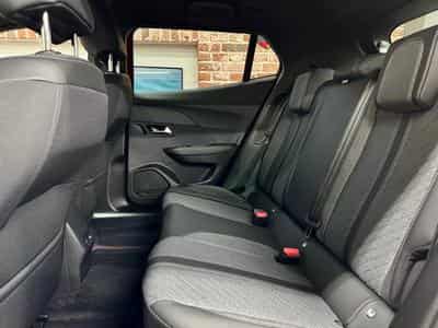 Peugeot 2008 2008 1.2 101cv ALLURE  Navi/camera/Jalu 17 (2024) - Foto 6