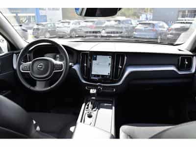 Volvo XC60 2.0 T5 Momentum Geartronic MEMO PANO BLIS CAM360 1° MAIN (2019) - Foto 10