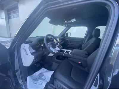 Land-Rover Defender (2025) - Photo 10