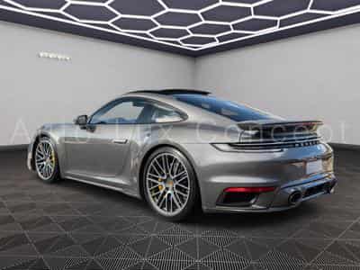 Porsche 911 911 Turbo S Coupé (2021) - Photo 2