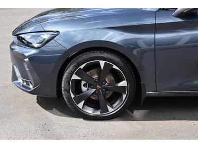 Cupra Leon ST 1.5 eTSI DSG ACC LANE CAM SG CHFF NEUVE (2026) - Foto 5