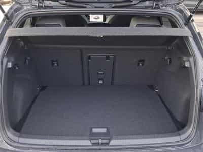 VW Golf VIII R-Line (2024) - Photo 12