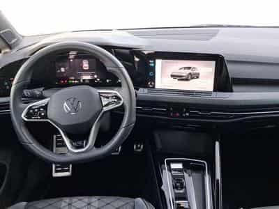 VW Golf VIII R-Line (2024) - Photo 8