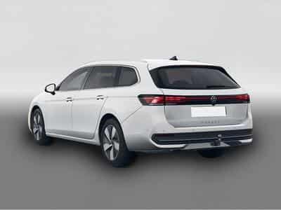 VW Passat (2025) - Photo 3