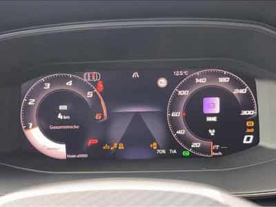 Cupra Leon (2025) - Photo 8