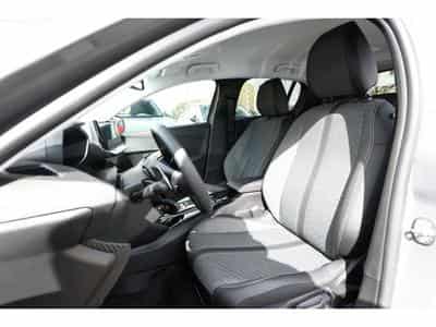 Peugeot 208 1.2 Hybrid e-DSC6 145 Allure (2025) - Photo 6