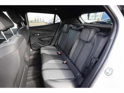 Peugeot 2008 1.2 Hybrid e-DSC6 145 Allure (2025) - Photo 7