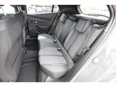 Peugeot 2008 1.2 Hybrid e-DSC6 145 Allure (2025) - Photo 10